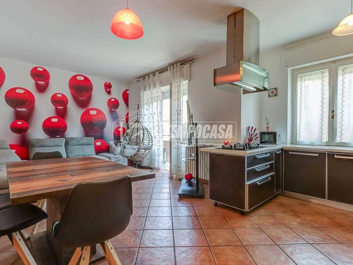 Appartamento trilocale in vendita in Via Bottacchi c, Centro, Luino