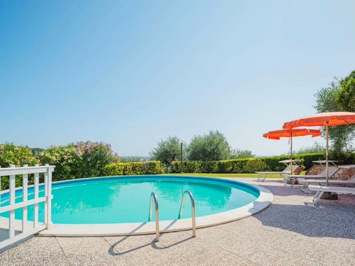 Casa con 6 locali in vendita in Via Emilia Nord, Stiava, Massarosa