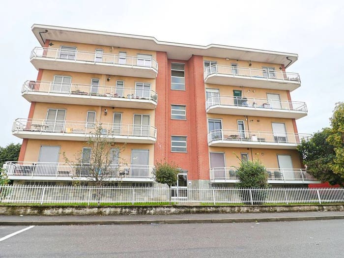 Appartamento trilocale in vendita in Via Tiburzio Garrone, San Benigno Canavese