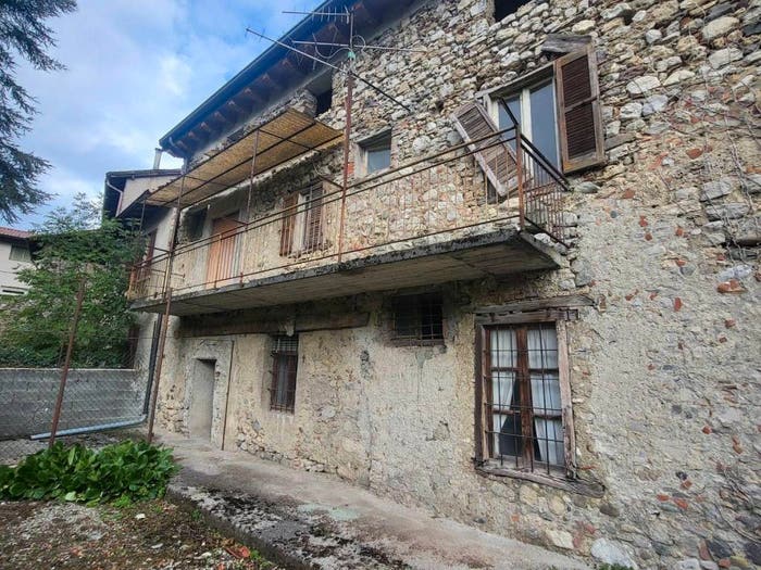 Casa in vendita in Monasterolo, Monasterolo del Castello