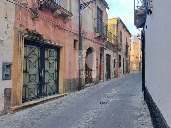 Appartamento bilocale in vendita in Via Suriano, Centro, Crotone