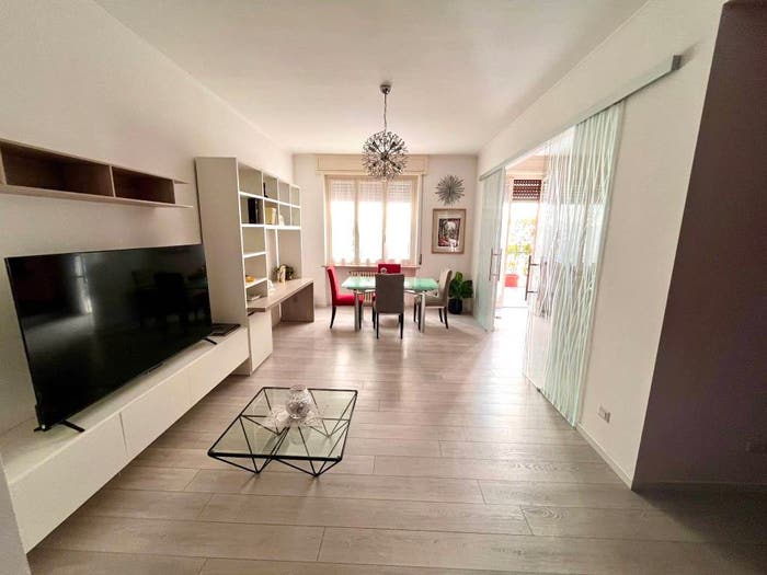 Appartamento trilocale in vendita in Via Giambattista Borghesi, Centro Storico, Parma