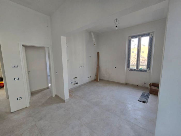 Appartamento quadrilocale in vendita in Le Cure, Firenze