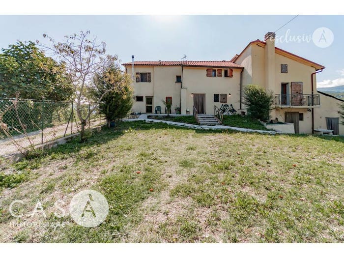 Casa con 6 locali in vendita in Via Vessa, Bagno di Romagna