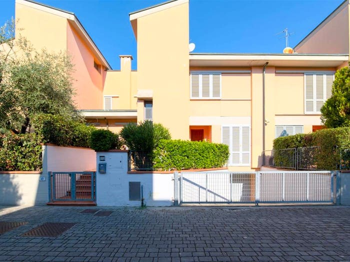 Casa con 6 locali in vendita in Via Banti, Centro, Fucecchio