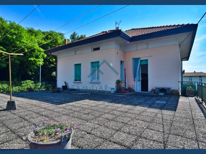 Appartamento con 5 locali in vendita in Via Cesare Battisti, Centro, Daverio