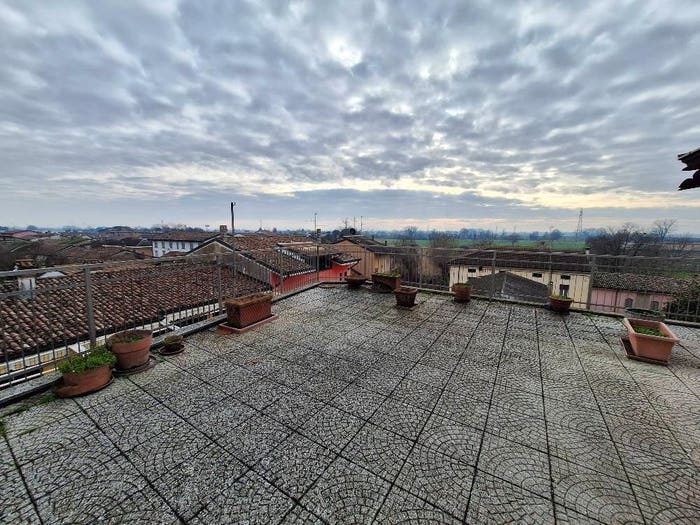 Casa quadrilocale in vendita in Via Giuseppe Verdi, Centro, Guardamiglio