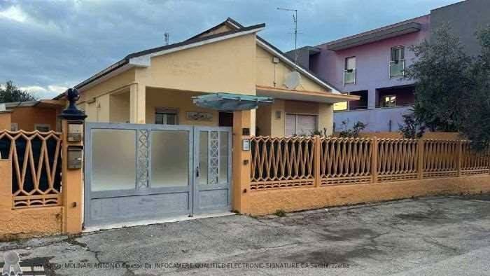 Casa con 6 locali in vendita in Via Monte Carmelo, San Silvestro Spiaggia, Pescara