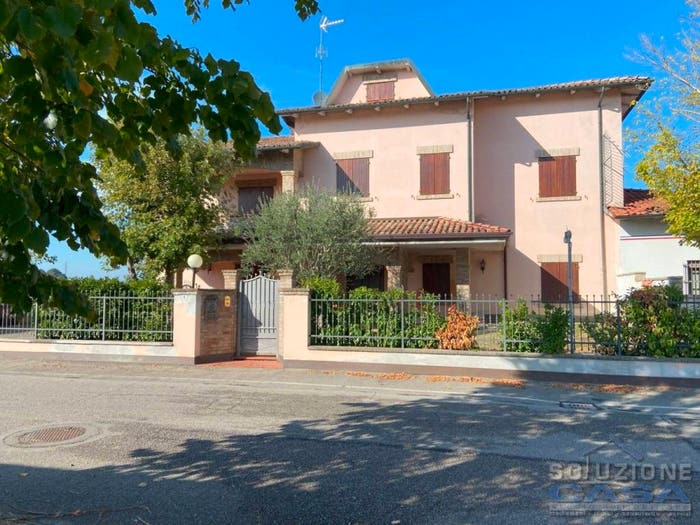 Casa con 5 locali in vendita in Via Guido Rossa, Centro, Campogalliano