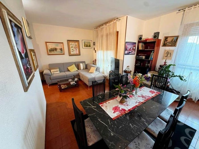 Appartamento trilocale in vendita in Viale Risorgimento, Pantigliate