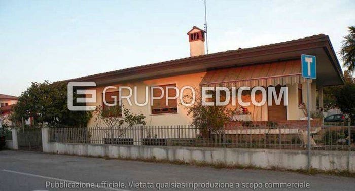 Casa con 6 locali in vendita in Via Piemonte, Centro, Porcia