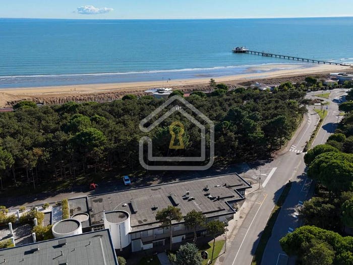 Appartamento trilocale in vendita in Raggio del Mezzodì, Centro, Lignano Sabbiadoro