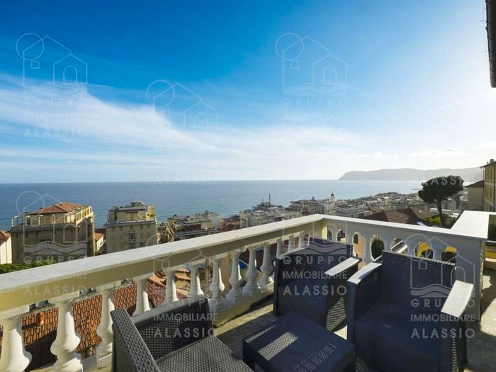 Appartamento con 5 locali in vendita in via Solva, Via Solva Santa Croce, Alassio