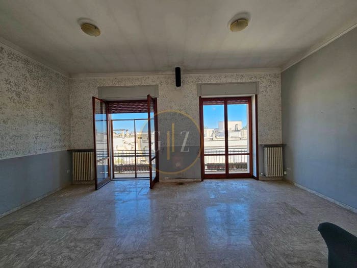 Appartamento con 6 locali in vendita in Via Atene, Calimera