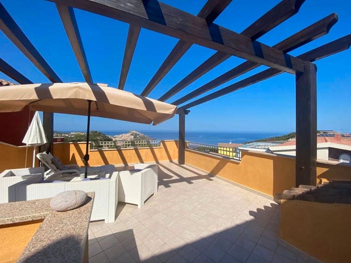Appartamento trilocale in vendita in Strada Statale Castelsardo, Castelsardo