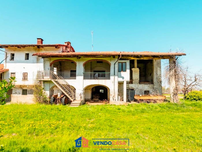 Casa con 5 locali in vendita in Via Chiusa Pesio, Beinette