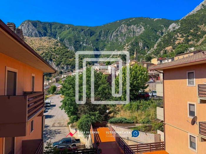 Appartamento trilocale in vendita in Via Colonna, Centro, Anversa degli Abruzzi
