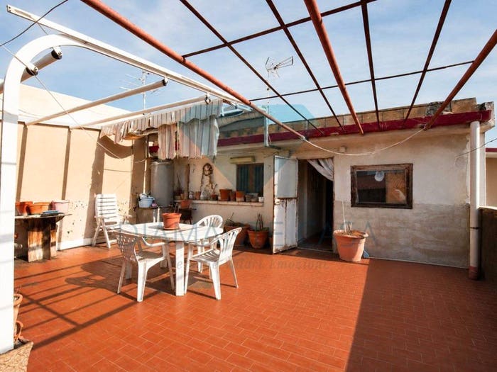 Casa quadrilocale in vendita in Via Giovanni Pascoli, Centro, Gravina di Catania