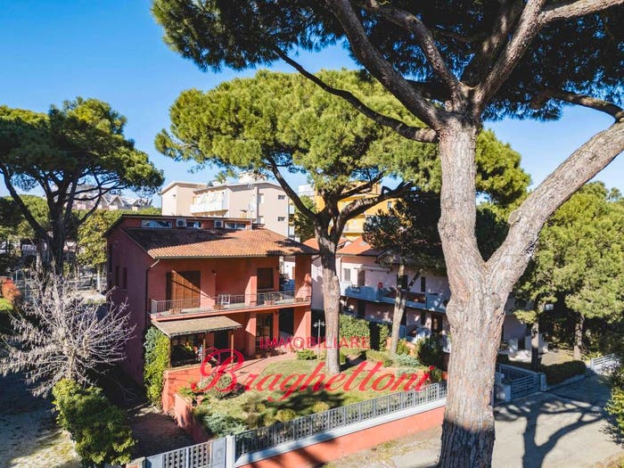 Casa con 6 locali in vendita in Via Traversa Pineta, Milano Marittima, Cervia