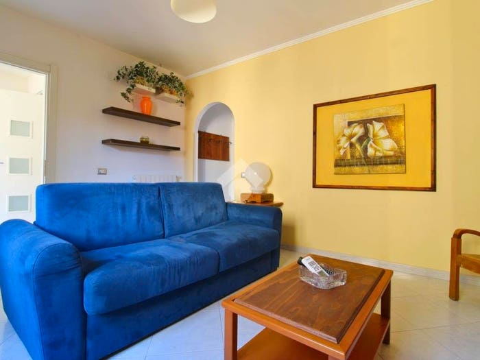 Appartamento quadrilocale in vendita in Via del Conte, Centro, Sapri