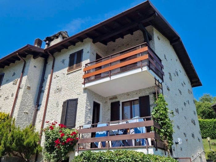 Appartamento bilocale in vendita in Via dei Pini, Centro, Sormano