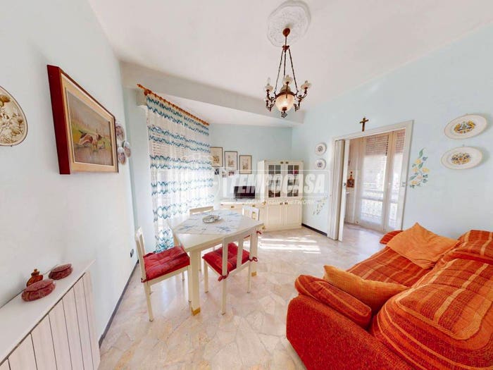 Appartamento bilocale in vendita in Via Alessandro Manzoni, Centro, Loano