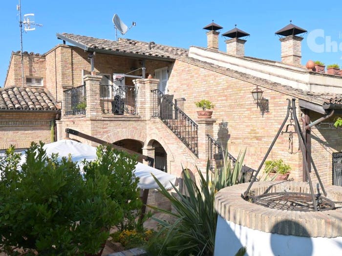 Casa con 6 locali in vendita in Via Filippo Masci, Chieti Città, Chieti