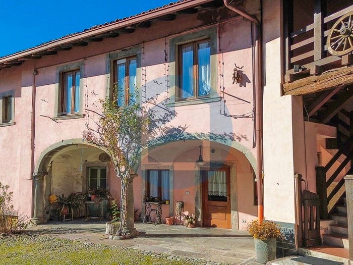 Casa con 5 locali in vendita in Via Antonio Locatelli, Cerete Alto, Cerete