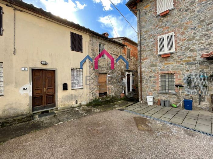 Casa bilocale in vendita in Partigliano, Borgo a Mozzano