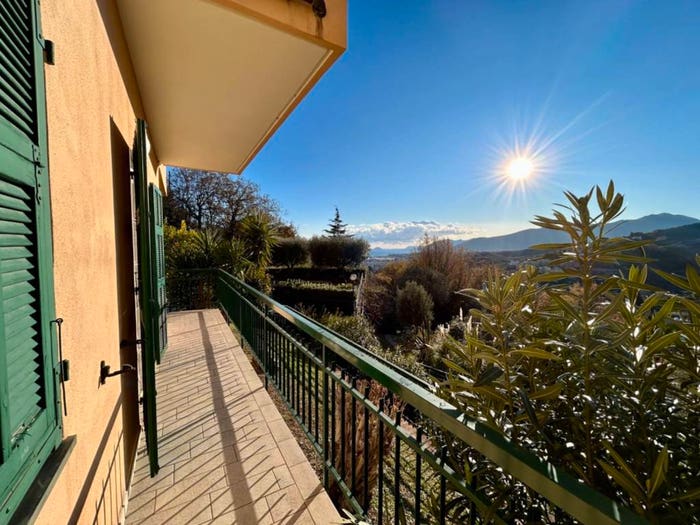 Appartamento trilocale in vendita in Centro, Pietra Ligure