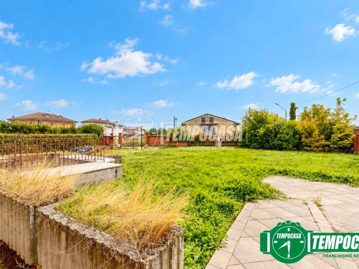 Casa con 6 locali in vendita in Via Alessandria, Centro, Bassignana