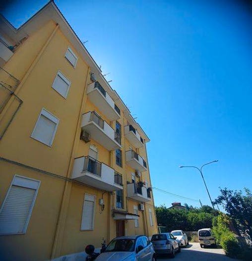 Appartamento trilocale in vendita in Stretto Garrisi, Centro, Barcellona Pozzo di Gotto