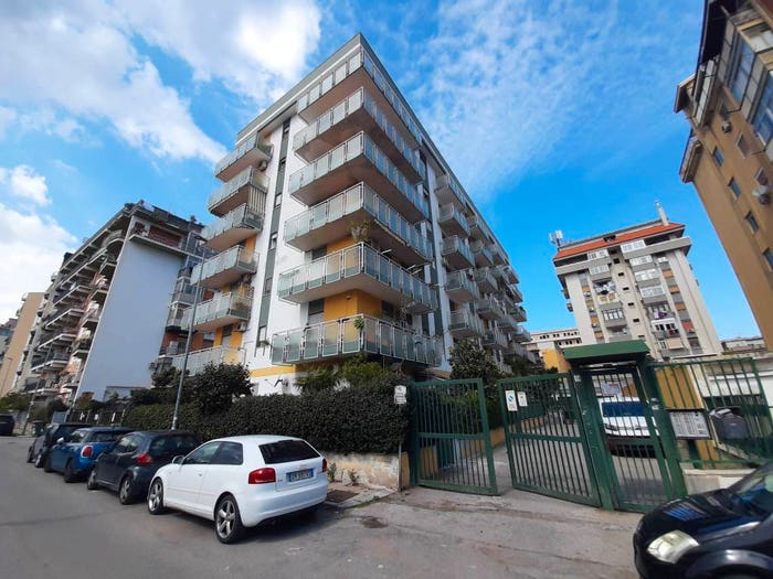 Appartamento con 5 locali in vendita in Via Matteo Dominici, San Lorenzo, Palermo