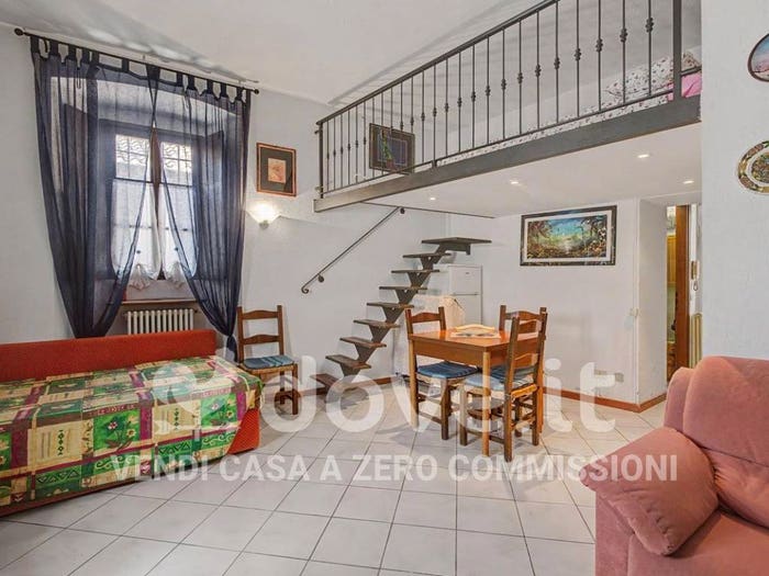 Appartamento bilocale in vendita in Via Regina Margherita, Centro, Gignese