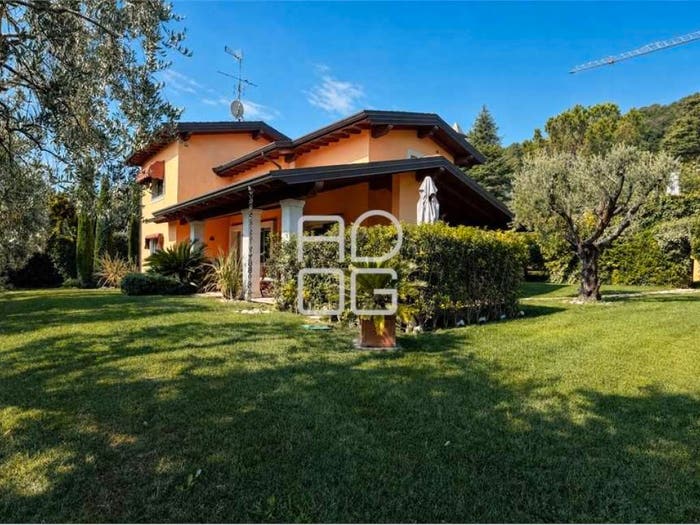Casa con 6 locali in vendita in Via Ondei, Barcuzzi, Lonato del Garda
