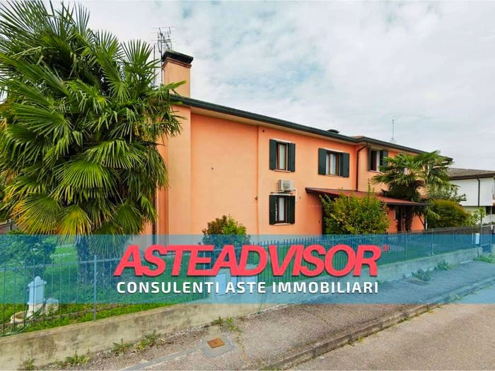 Appartamento con 6 locali in vendita in Via Nazario Sauro, Centro, Bagnoli di Sopra