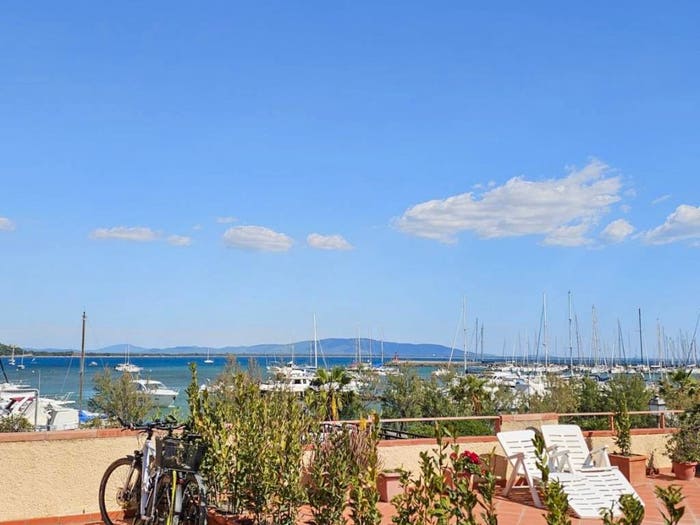 Appartamento con 5 locali in vendita in Via Ognibene, Talamone, Orbetello