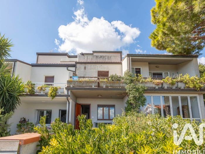 Casa con 6 locali in vendita in Via Belvedere, Svarchi, Numana