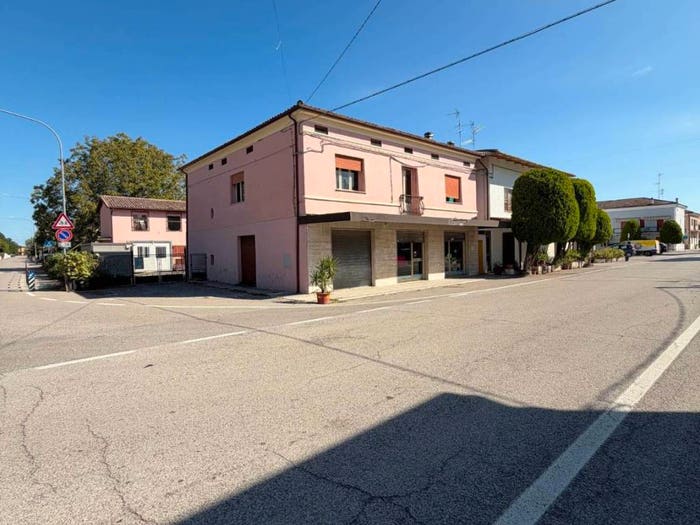 Casa con 6 locali in vendita in via Chiesa, Frazioni Nord, Cento