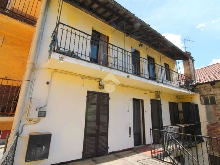 Appartamento trilocale in vendita in Corso Galliano Rocco, Pinasca Dubbione, Pinasca