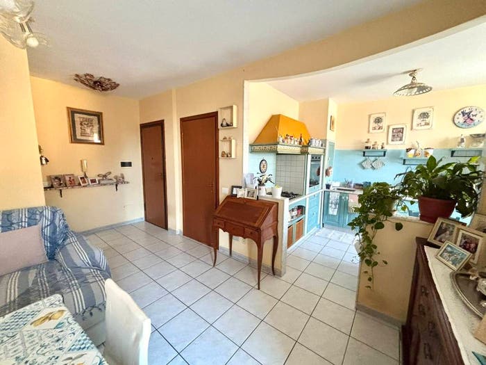 Appartamento quadrilocale in vendita in Via Ponte Strada, Romagnano, Massa