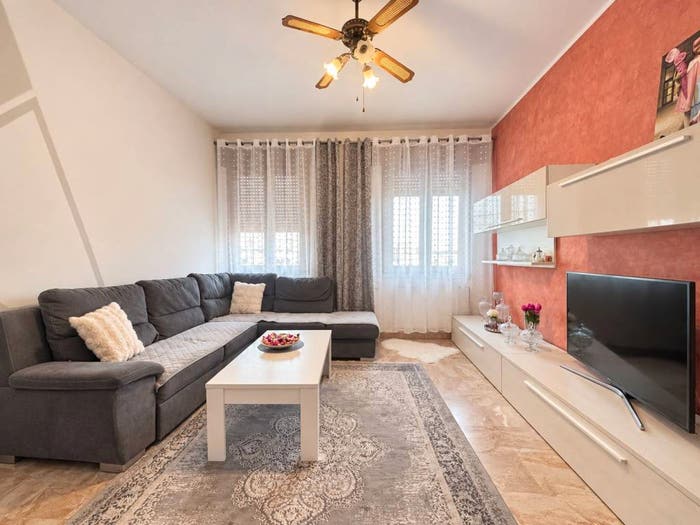 Appartamento quadrilocale in vendita in Strada della Raffalda, Infrangibile, Piacenza