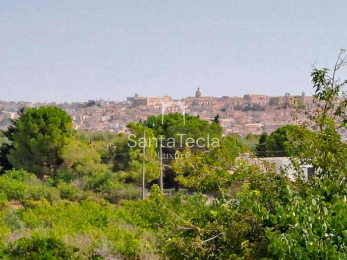 Casa con 6 locali in vendita in SP, Noto