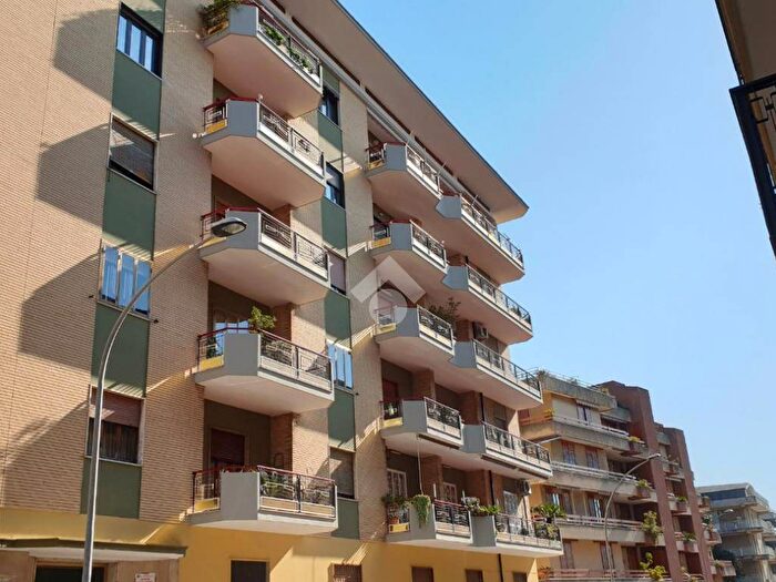 Appartamento con 5 locali in vendita in Via montale, Lincoln, Caserta