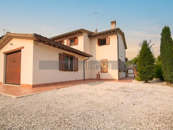 Casa con 6 locali in vendita in Strada delle Tavernacce, Parlesca, Perugia