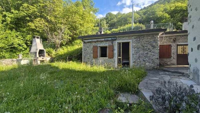 Casa monolocale in vendita in Via Pola, Castello dell'Acqua