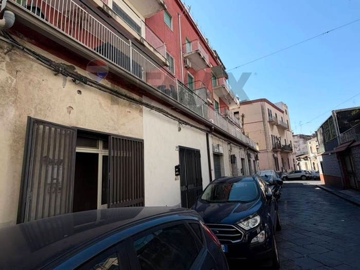 Casa trilocale in vendita in via cavaliere, Province Veneto, Catania