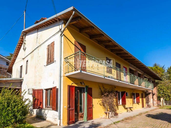 Casa con 6 locali in vendita in Via del Tamlino, Villaggio Maddalena, Brusasco