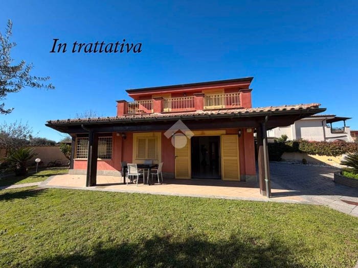 Casa con 5 locali in vendita in Via Orosei, Rocca Cencia, Roma