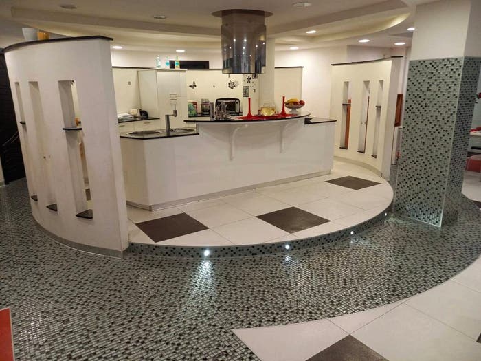 Casa con 5 locali in vendita in Traversa Mallozzi, Centro, Minturno